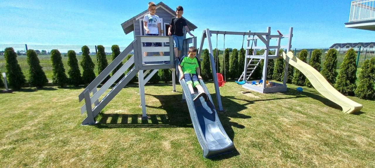 Domki Letniskowe Holiday Ustronie Morskie Exteriör bild