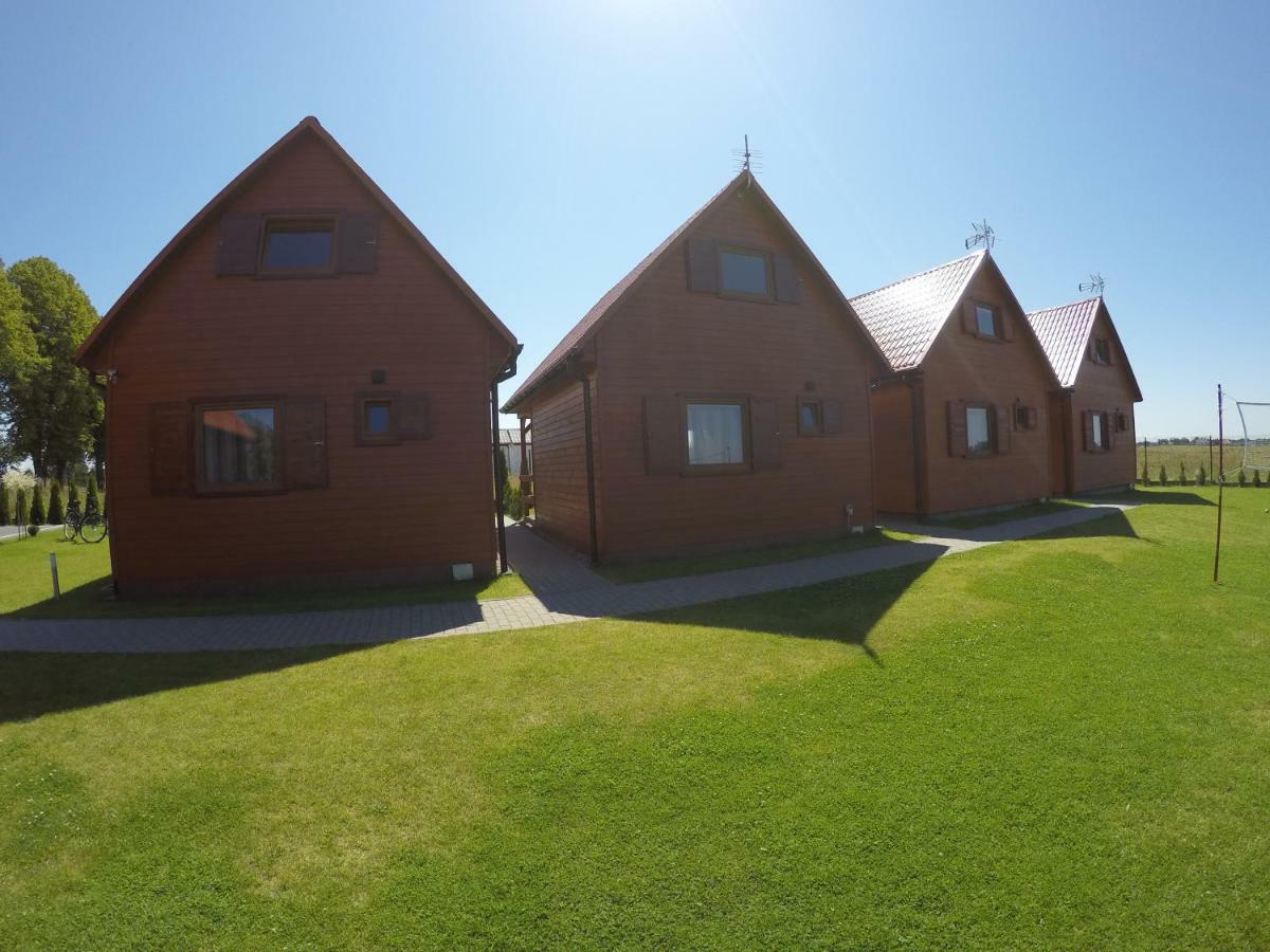 Domki Letniskowe Holiday Ustronie Morskie Exteriör bild
