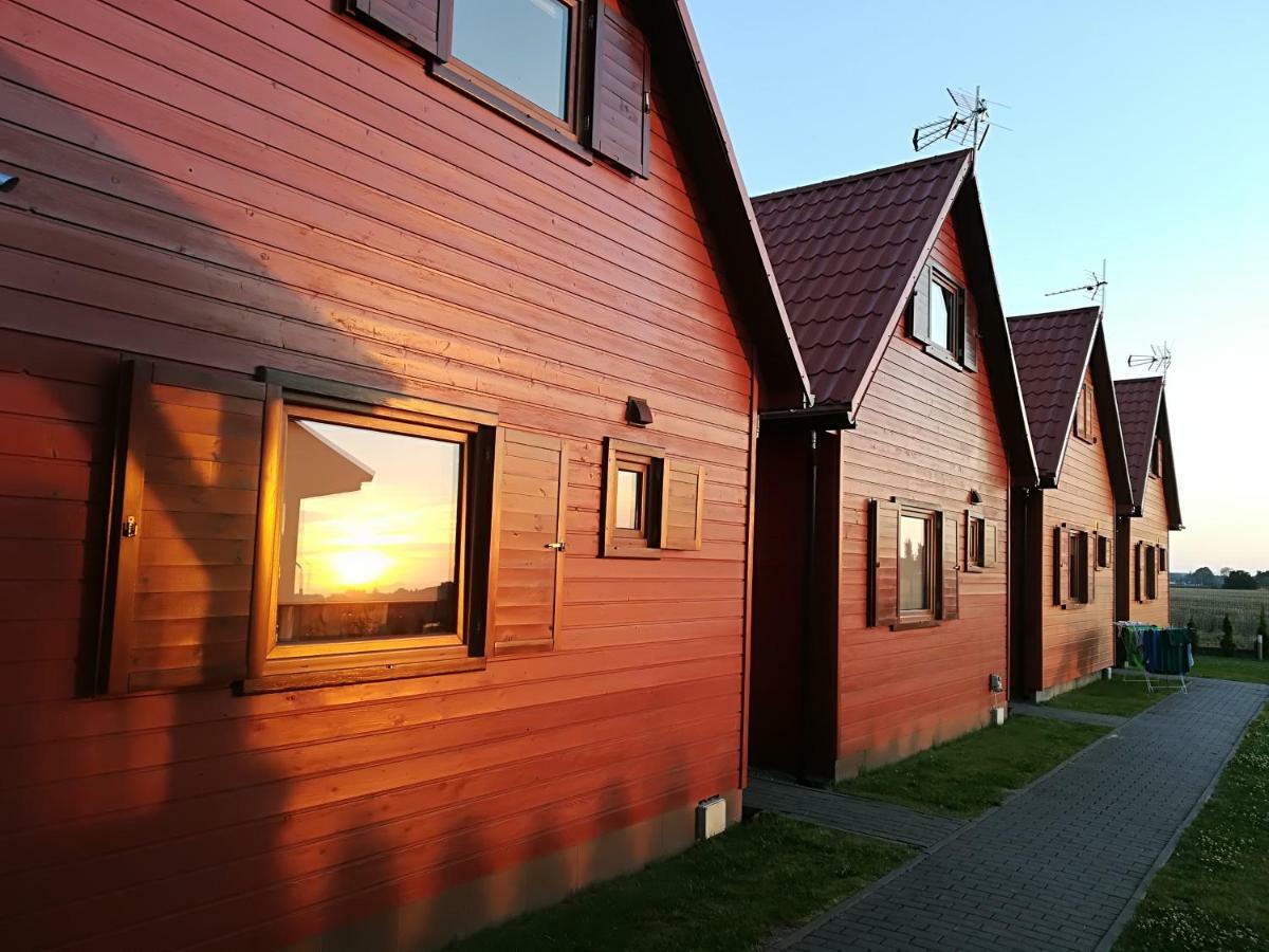 Domki Letniskowe Holiday Ustronie Morskie Exteriör bild